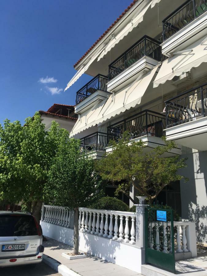 Dionisos Blue Aparthotel Paralia Dionysiou Exterior photo